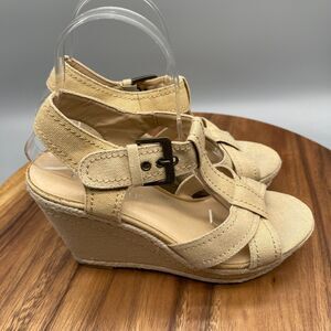 PESARO Cape Hatteras Womens Size 8.5 Beige Fabric Wedges Sandals 215325